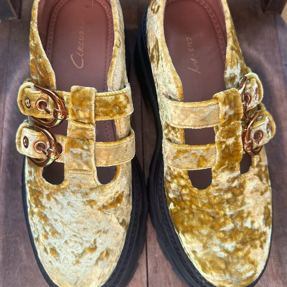 Circus by Sam Edelman Gold Velvet Platform Mary Jane Shoes